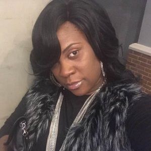 Meet your Posher, Malikah